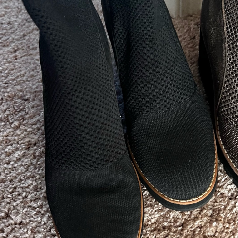 Eileen Fisher Black Ankle Booties